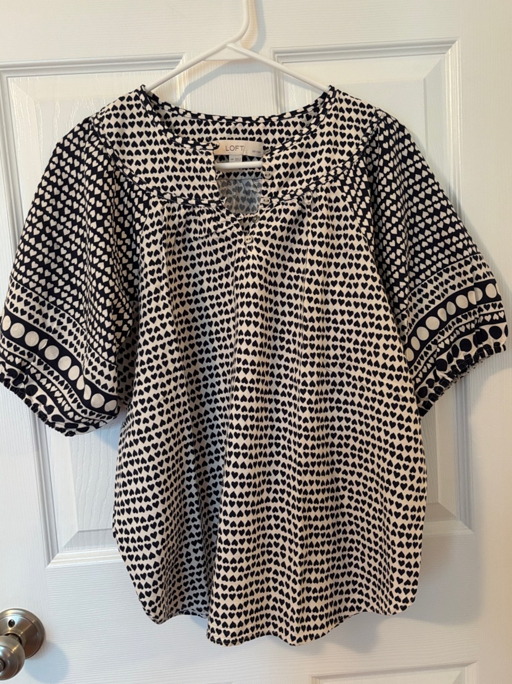 LOFT Navy & White Heart Print Puff Sleeve Top, Size MP